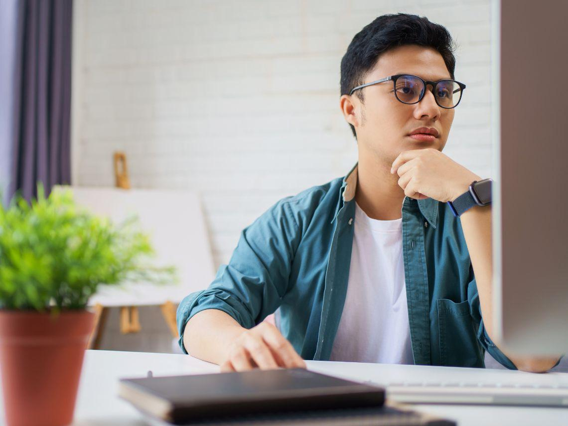 坐在後台看著 11 次訊號疊加：今日兆赫 75 元的掌聲，其實早在半年前深夜日報裡寫好了